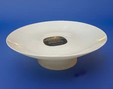 Oneida Chef’s Table 10” White Porcelain Footed Cake Plate