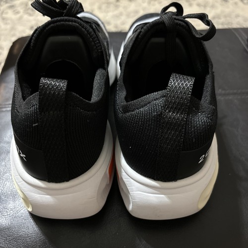 Casual Sneakers Size 8 - Picture 2 of 5