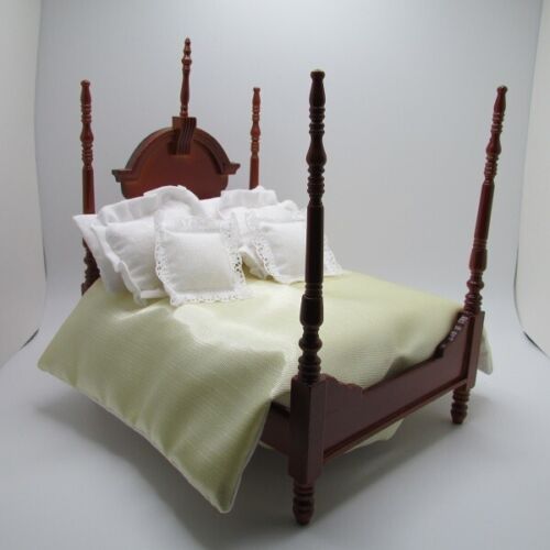 Casa de muñecas miniatura madera de nogal 4 carteles cama doble con ropa de cama T6381 - Imagen 1 de 3
