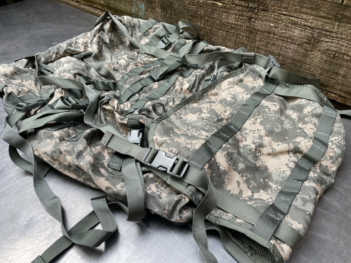 US Large Combat Rucksack, UCP US Army MOLLE II Backpack, ACU, Bag