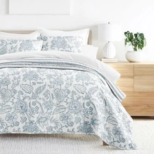 Noble Linens Dusk Blue 3 Piece Jacobean/Stripe Reversible Microfiber Quilt Set