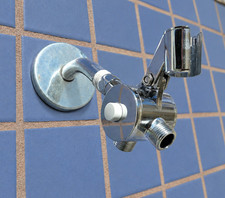 3-Way Diverter with Mount in Chrome