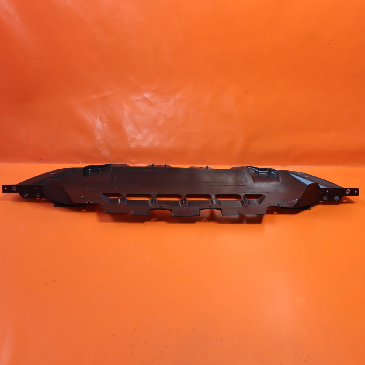 MASERATI GHIBIL SPLASH SHIELD FRONT 2014 2015 2016 2017 670001748 OEM