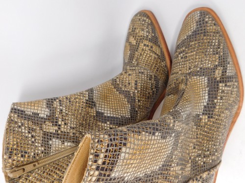 Free People Womens Booties Barclay Ankle Boot Snake Print Size US 9.5-10 EUR 41 - Picture 6 of 12