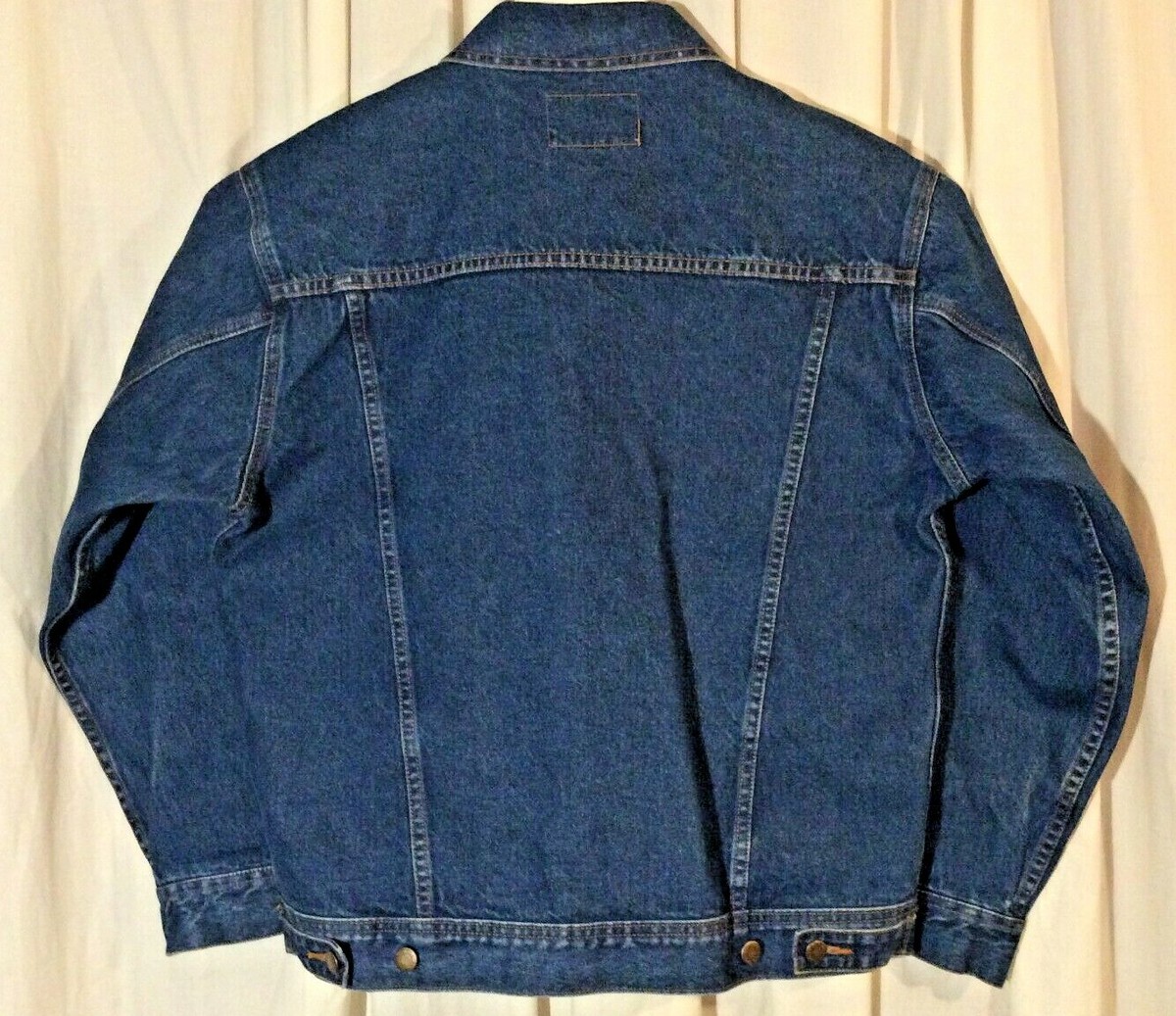 Vintage Wrangler Rugged Wear Men's Medium Blue Jean Denim