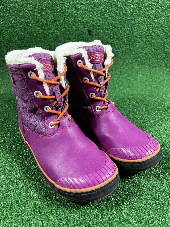 Botas impermeables Keen Elsa púrpura talla 4Y- limpias Foto 3 de 4