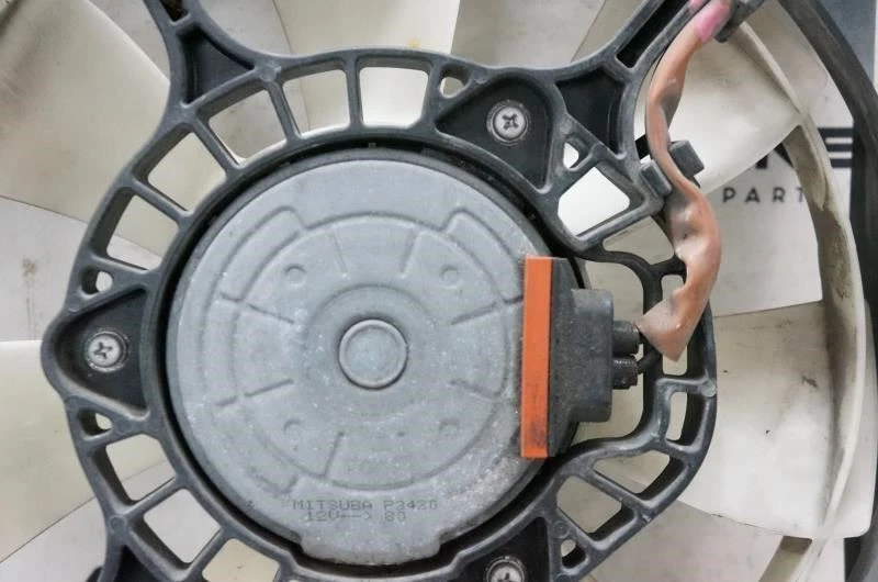 Conjunto de motor ventilador de refrigeración condensador Acura ILX 2013-2015 19015-R1A-A02 FABRICANTE DE EQUIPOS ORIGINALES Foto 4 de 4