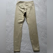 Nike Therma-Fit Cream Colored Leggings with Herringbone Pattern Athleisure