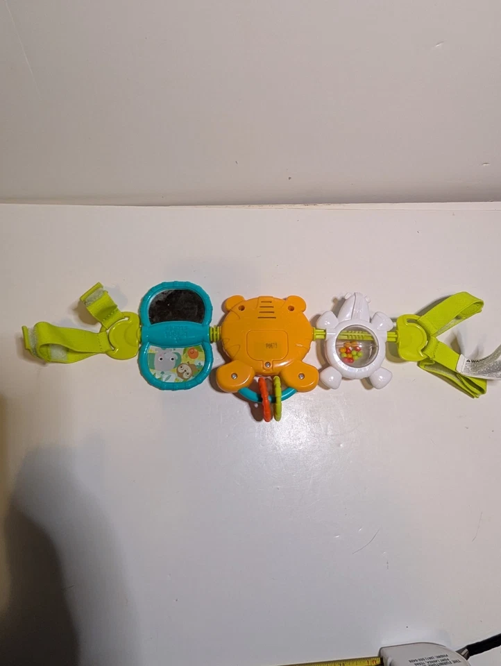 Bright Starts Take Along Tiger Zebra Asiento de Coche Portador Actividad Juguete Barra Ocupada Foto 3 de 4