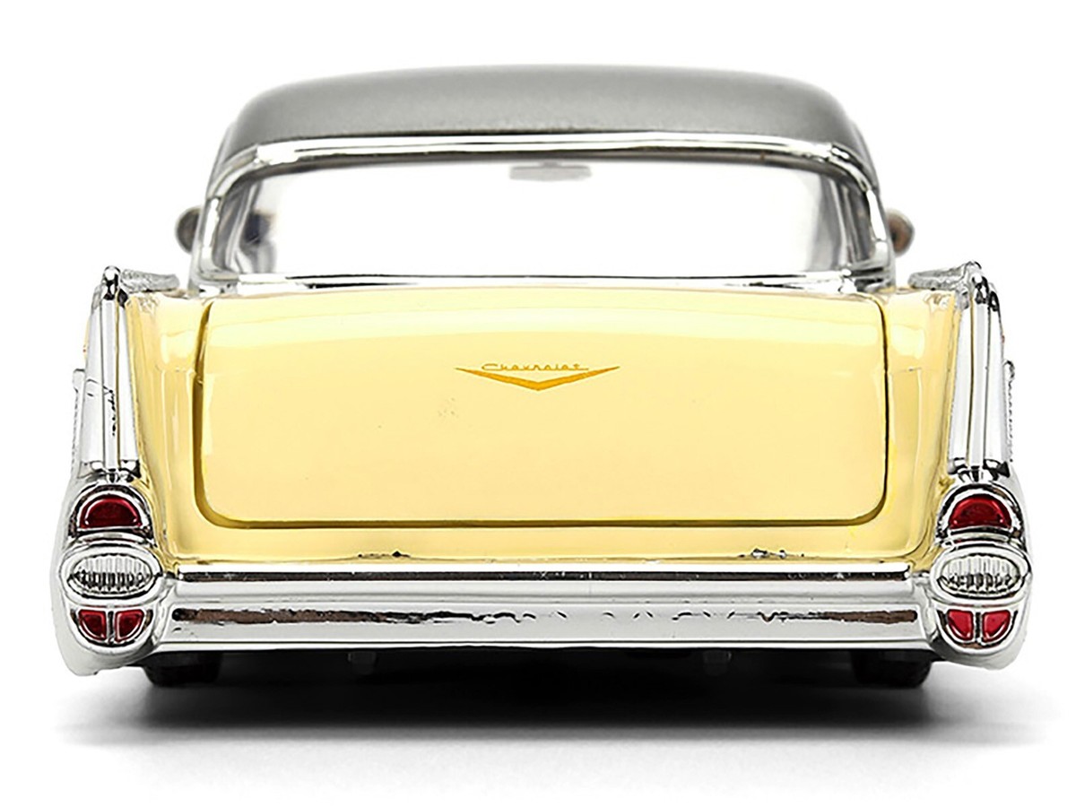 1957 CHEVROLET BEL AIR CREAM 1/24 DIECAST MODEL CAR BY JADA 36345