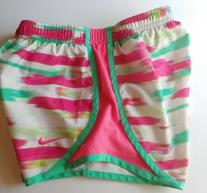 green nike tempo shorts