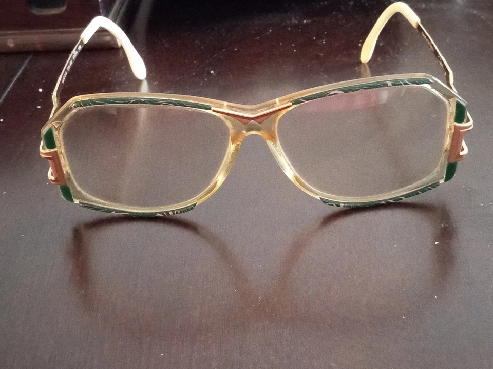 CAZAL AUTHENTIC 90' EYEGLASSES MOD 318 col 652 GOLD/TRANSP.& GREEN FRAME W/CASE  - Image 2 of 4