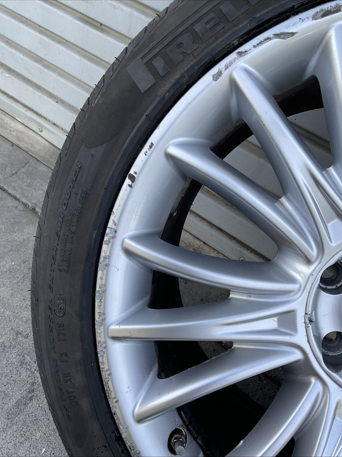 14-17 Maserati Quattroporte, Rear Wheel / Rim, Curb Rash, 19",  P/N 98015712 #2