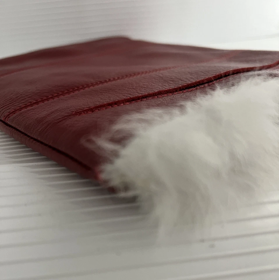 NOVA VITERBO Capa Protetora de Couro Genuíno Vermelho e Pele de Coelho para iPad - Imagem 4 de 4