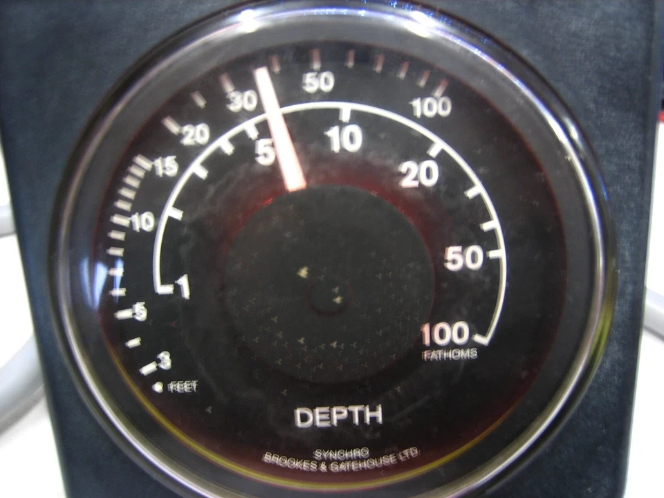 BandG-H2000 Synchro Analog Depth Gauge (FT and Fathoms) BENCH TESTED GOOD - Image 2 of 4