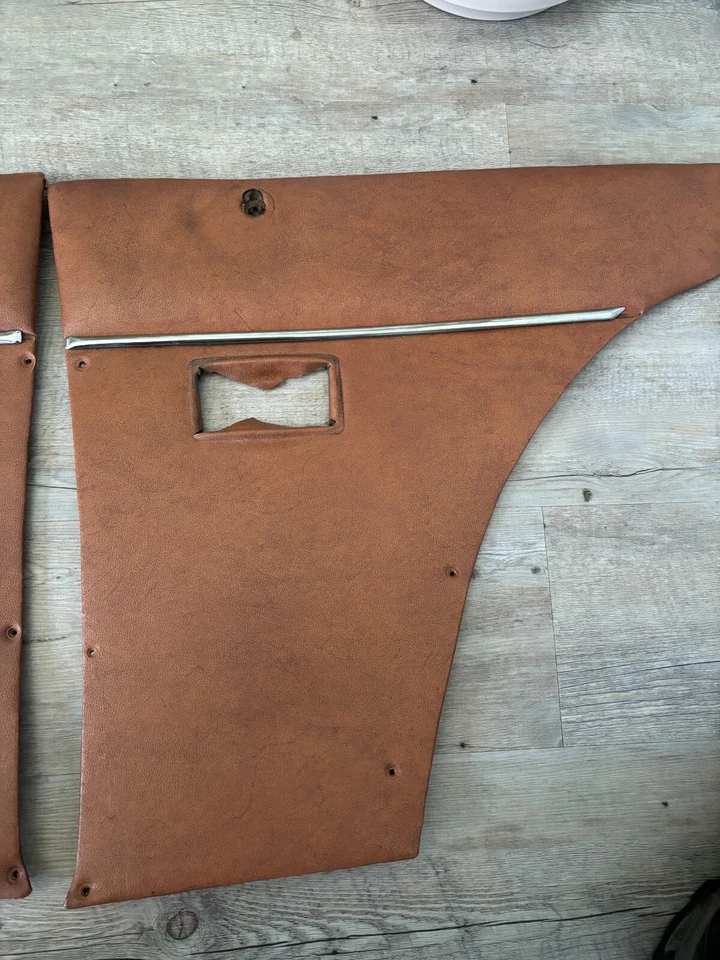 Par de molduras traseras Alfa Romeo 105 GT GTV Foto 2 de 4