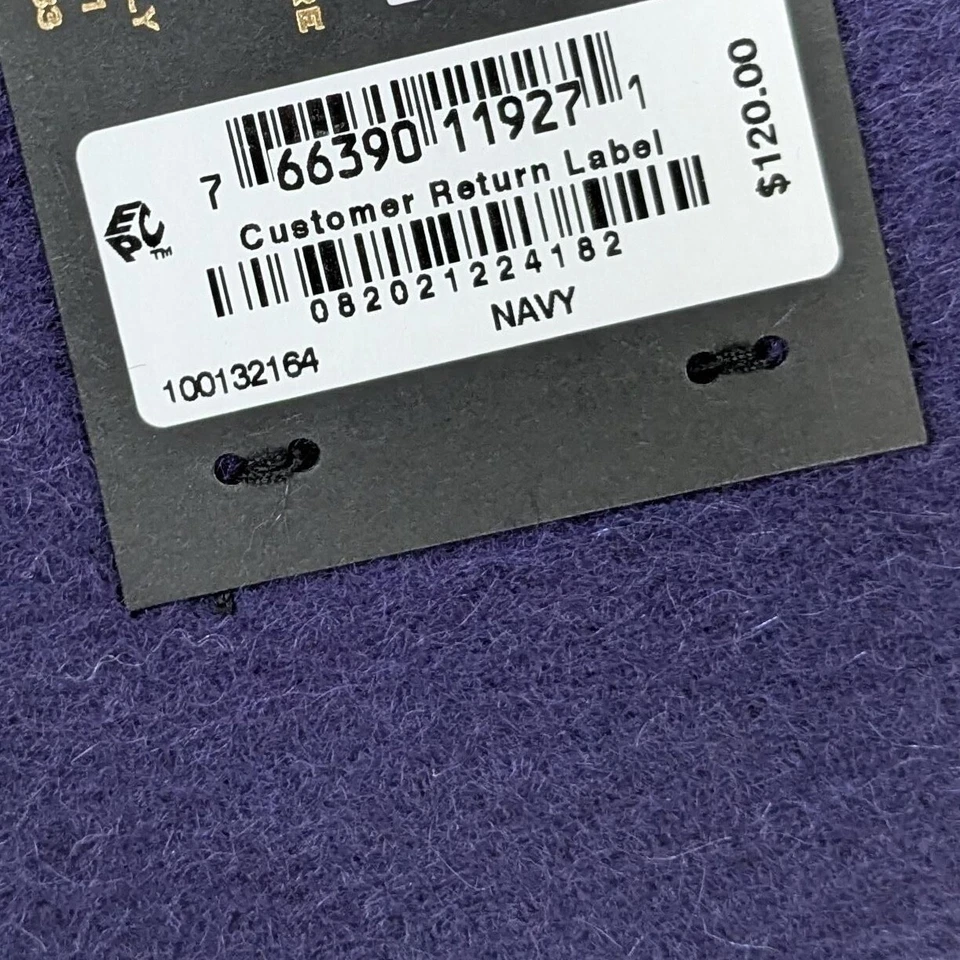 Bufanda lisa 100 % cachemir Club Room para hombre azul marino lisa $120 Foto 4 de 4