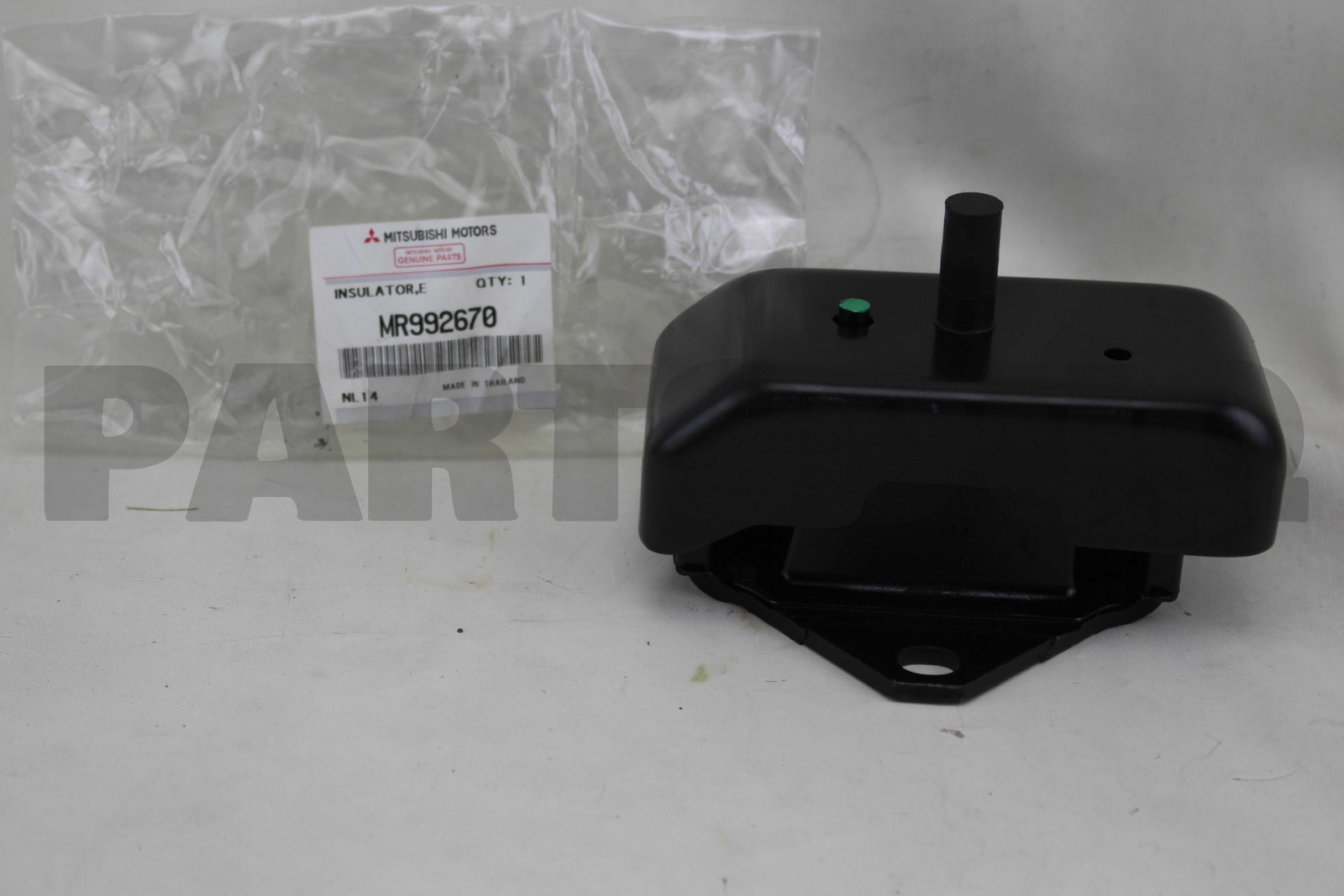 MR992670 Genuine Mitsubishi INSULATOR,ENG MOUNTI | eBay 