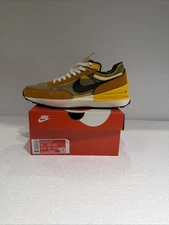 Size 11 Nike Waffle One SE University Gold Sunset