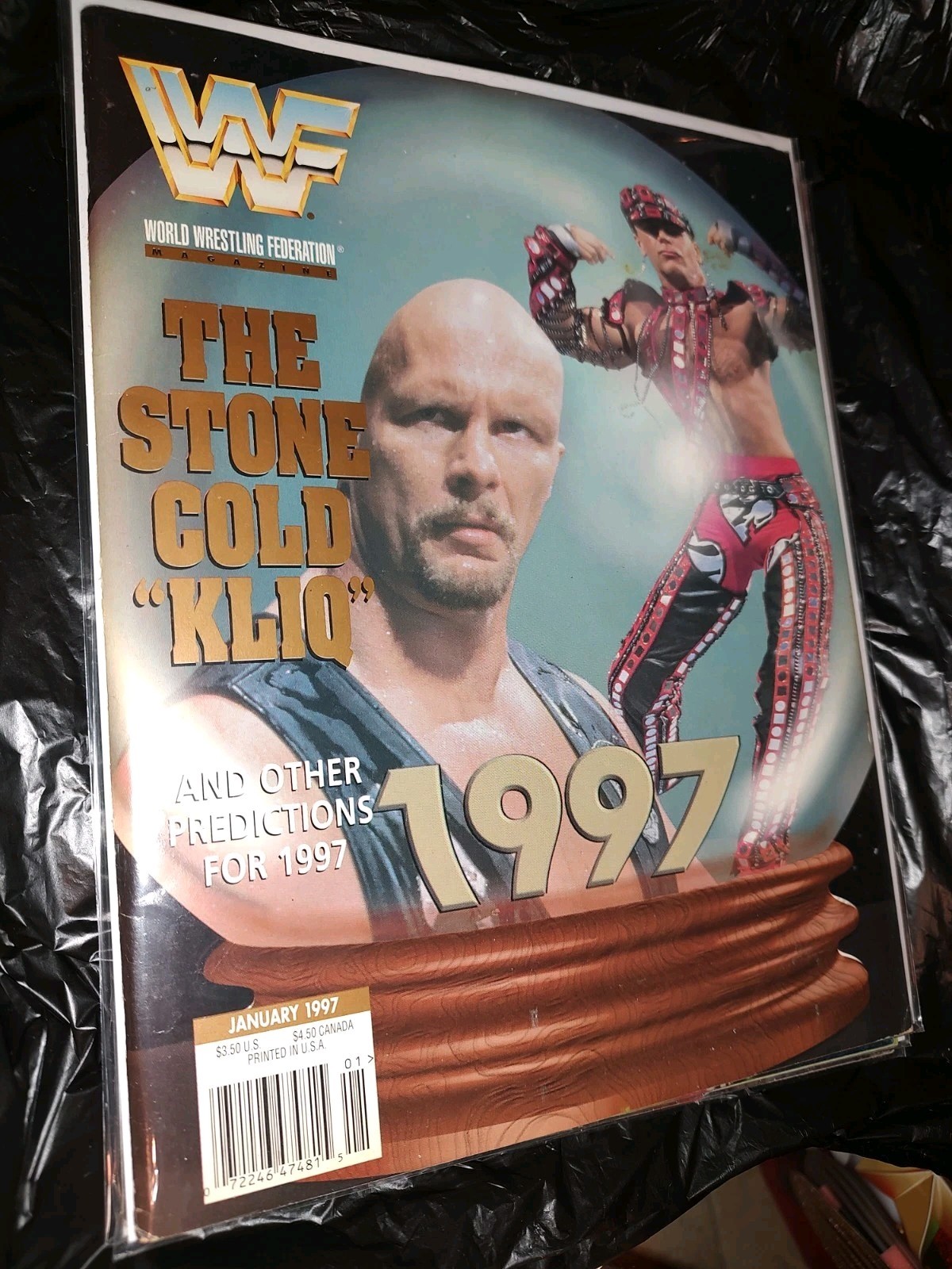WWF Magazine January 1997 Stone Cold Steve Austin Iconic Issue W/Card Inserts