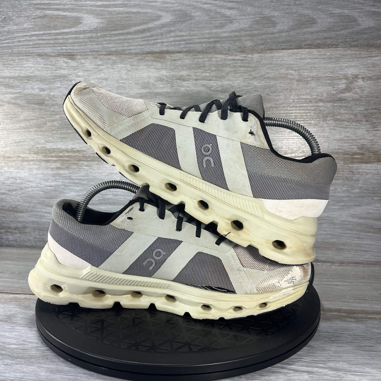 On Women’s Cloudrunner Athletic Running Shoes Siz… - image 6