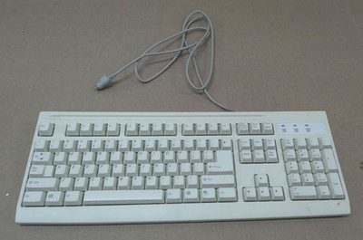 Vintage Mitsumi Keyboard KFK-EA4XA Beige PS/2 Full Size Made in Malaysia