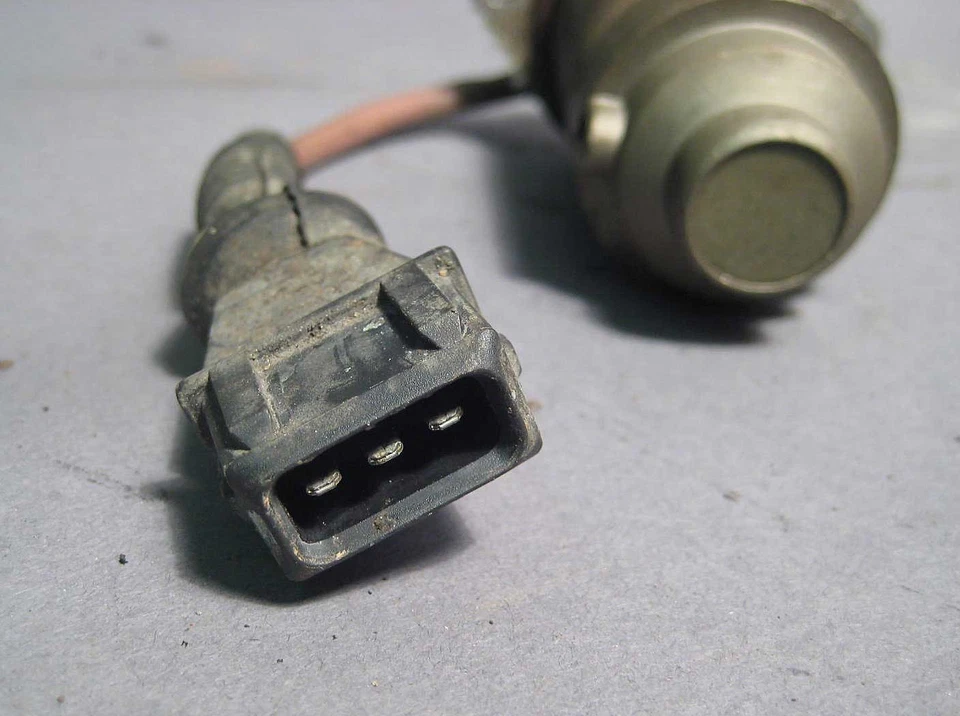 Interruptor sensor transmisor nivel aceite BMW E30 último modelo 1988-1991 325i 325es OEM USADO Foto 3 de 3