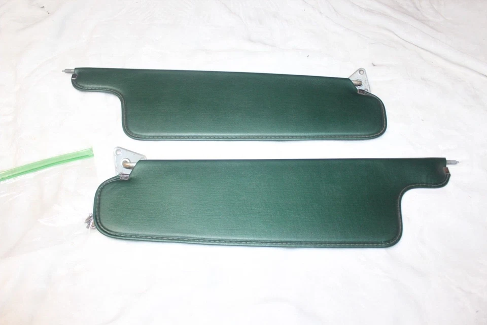 Parasoles 81-97 Dodge RAM 1500 Van B150 B250 con tornillos de montaje para parasol limpios Foto 2 de 2