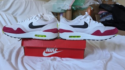 air max 1 rush pink on feet