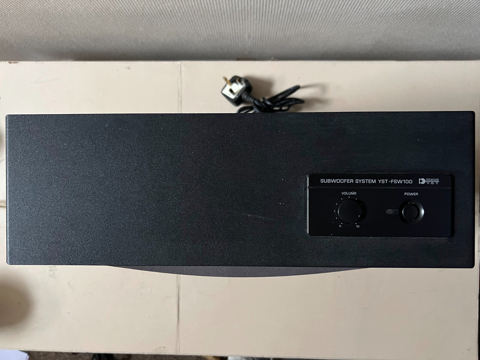 Yamaha YSTFSW100 Powered Subwoofer with ManualFull Working Order
