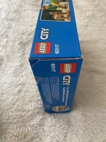 LEGO - CITY - 60117 - VAN & CARAVAN - NEW IN SEALED BOX