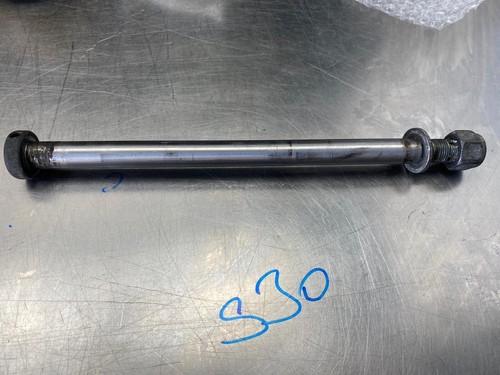 Suzuki GSX 400  GS 400 79 83 Steckachse Hinterrad