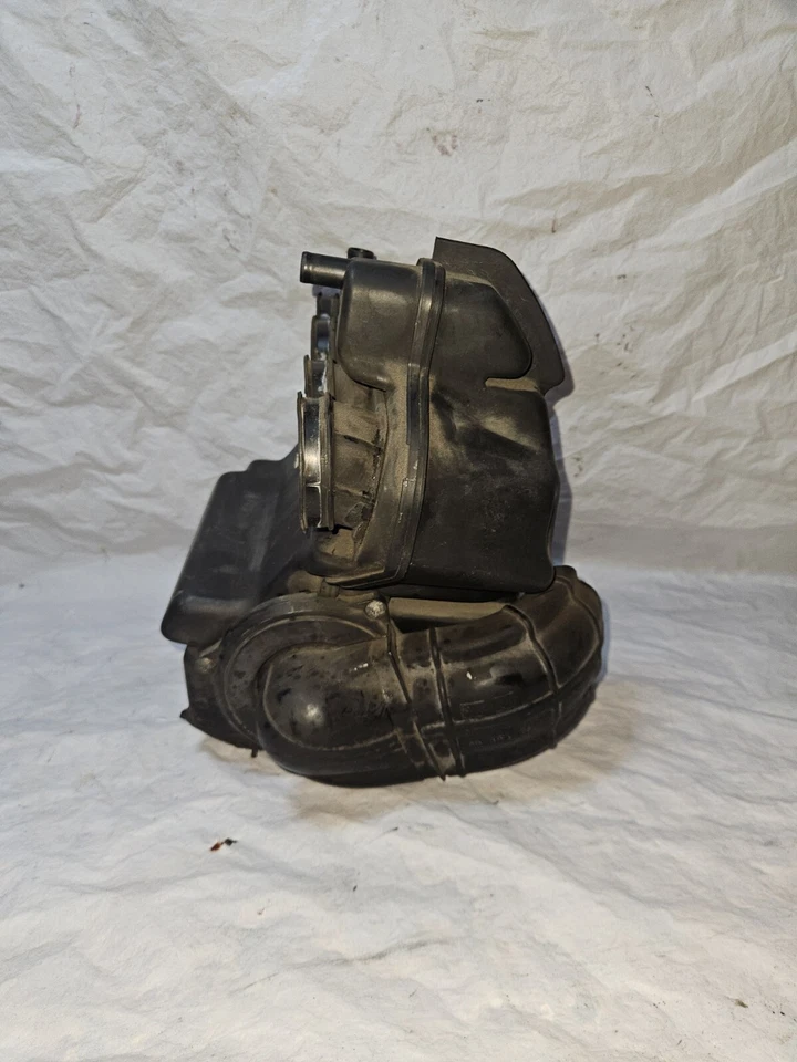 BOITE A AIR HONDA CBF 600 S CBF600S ABS PC38 2007 - Photo 4/4