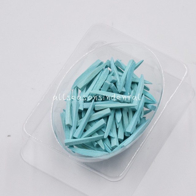 100Pcs Dental Fixing Wooden Wedges Interdental Tip Composite Contoured