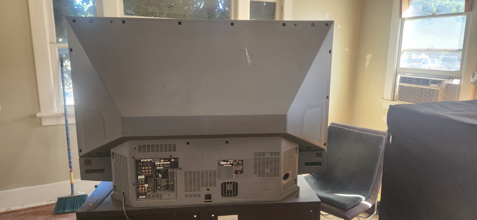 Sony Grand WEGA 50" KDF50WE655 LCD Projection Television TV HD 1080i