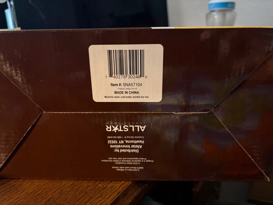 Snuggie M&M's Fleece Blanket w/ Sleeves - 71” x 54” - New- Free Shipping - Image 3 of 4