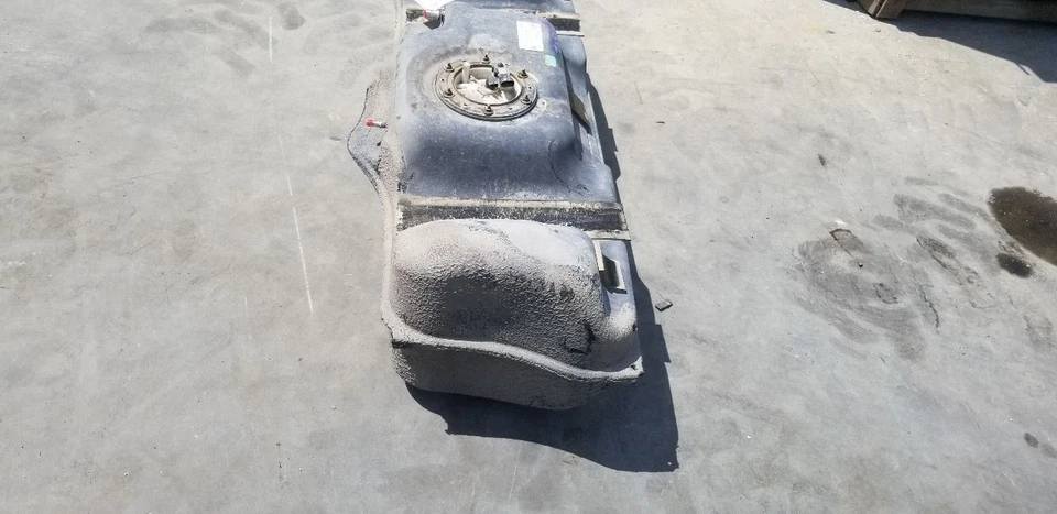 17 MERCEDES BENZ G63 AMG W463 5.5L GASOLINE FUEL TANK Foto 4 de 4
