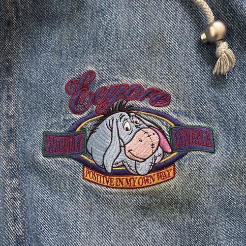 Giacca Bomber Vintage DISNEY Store Eeyore Denim Varsity - Medium - Disneyland - Foto 2 di 17