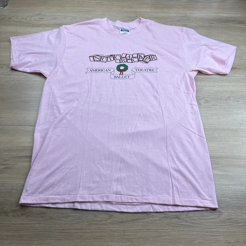 Camiseta De Colección Cascanueces Teatro Ballet Americano Puntada Única Adulto XL Rosa Foto 2 de 4