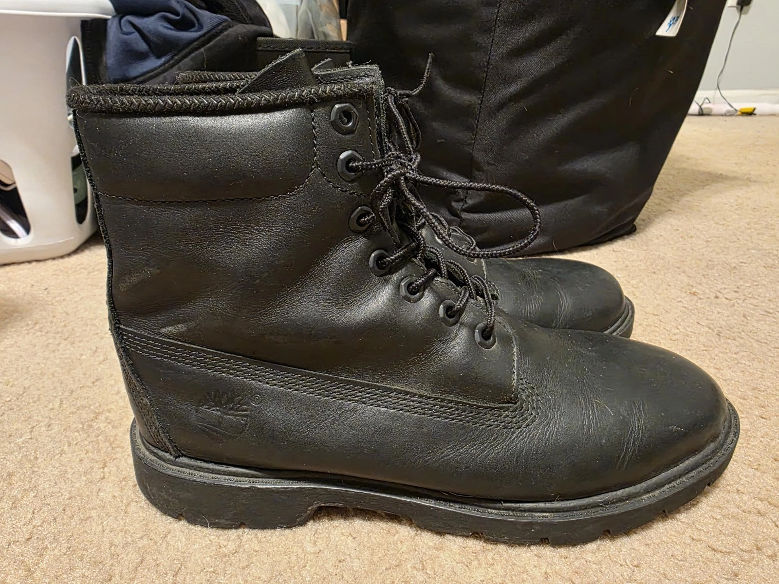 Timberland Men’s 6” Waterproof Padded Collar Boots size 10
Opens in a new window or tab