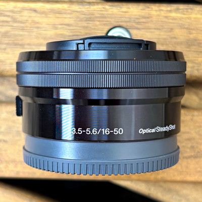 Sony E-Mount SELP1650 Zoomobjektiv 16-50mm f/3,5-5,6 OSS PZ Ø40,5