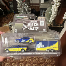 Greenlight Racing Hitch & Tow Michelin 2017 Ram 2500 Charger SRT Hellcat 1:64