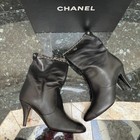 CHANEL BLACK LAMSKIN LEATHER SILVER CHAIN PULL ON BOOTIES LOW HEEL SZ 39 — photo 5
