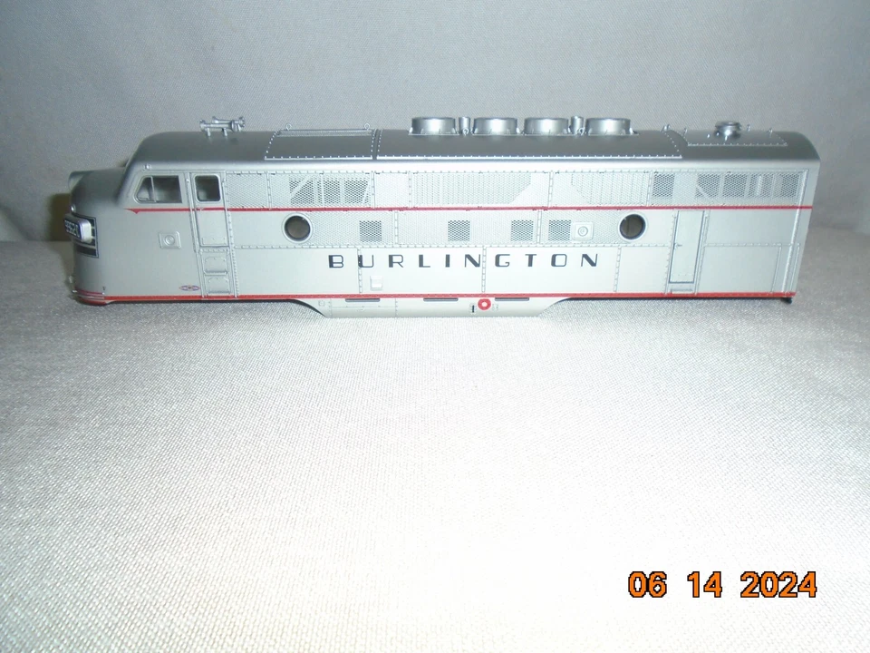 LIONEL PART 6308599002 SHELL SCALE F-3 A-UNIT BURLINGTON / CB&Q #9962-C NOS! - Image 2 of 4