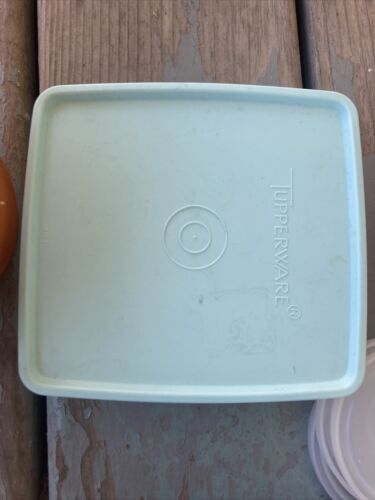 Vintage Tupperware Mixed Lot 18 Assorted Containers Jello-Mold tops cups etc - Picture 3 of 11