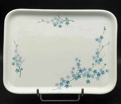 PLATEAU PORCELAINE DE LIMOGES XXème DECOR FLEURS STYLISEES BLEUES 23 x 17 cm - Photo 1/4