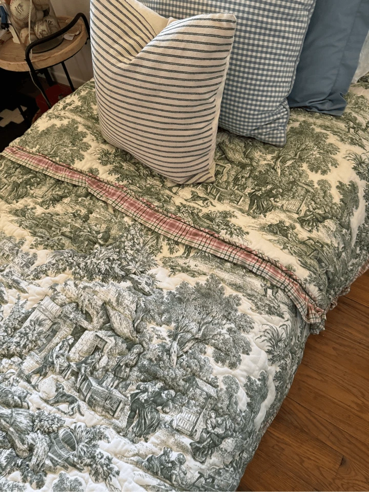 Edredón acolchado personalizado French Country Chinoiserie verde baño doble Si Foto 3 de 4