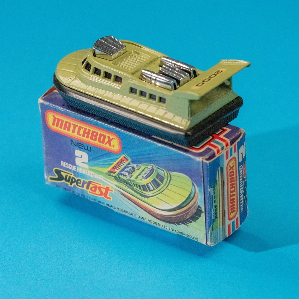 Matchbox Superfast / MB 02 C10 Rescue Hovercraft 2000 / 1976 MIB / Near Mint - Image 3 of 4