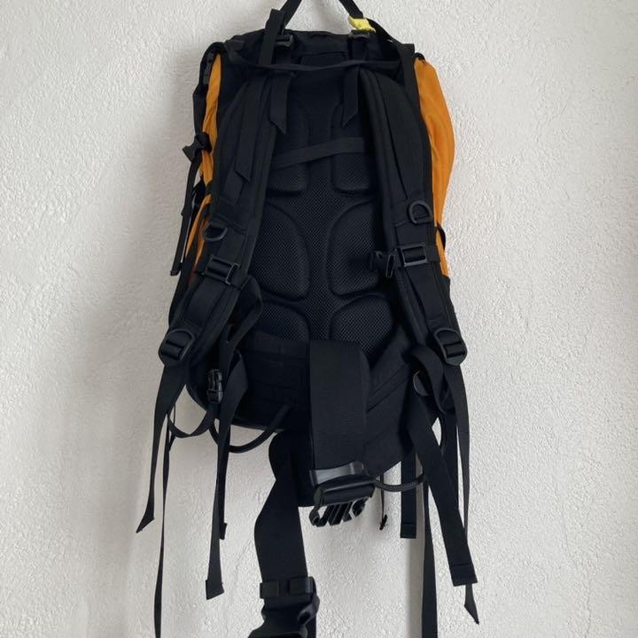Picture 2 of 10