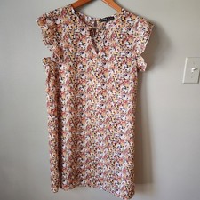 SHEIN Allover Floral Print Ruffle Sleeve Plicated Detail Dress
